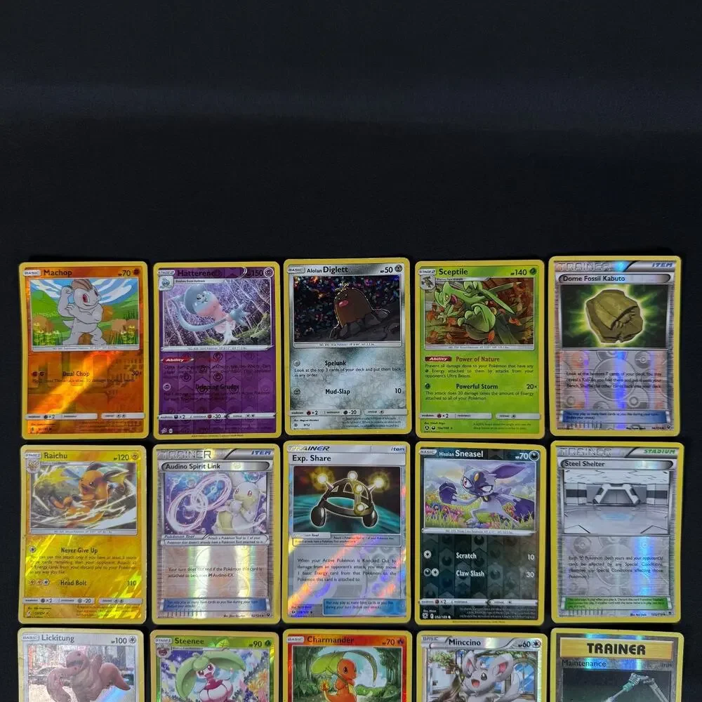 Lot of 20 Pokemon holo card modern set